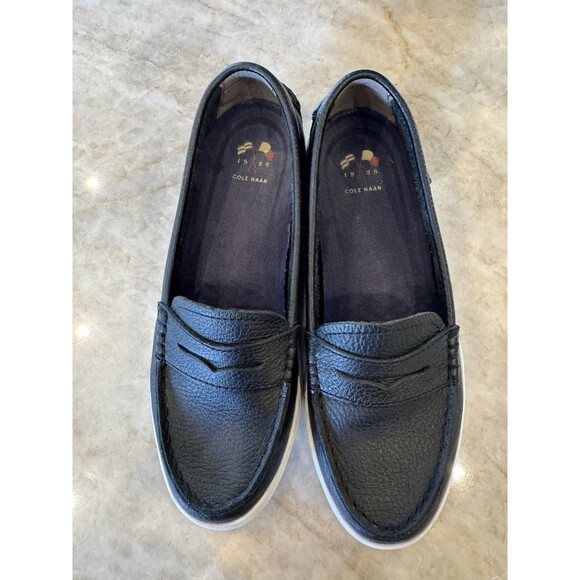 Cole Haan Womens Nantucket Loafer Size 5.5 Black Leather Flat Penny Boat - Picture 2 of 15